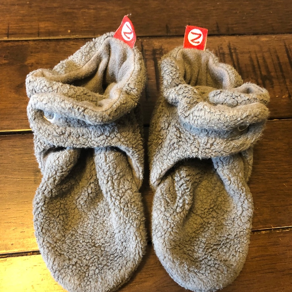 Gray Zutano Booties - 12 month